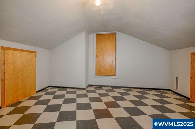 578 23rd St NE, Salem, OR 97301