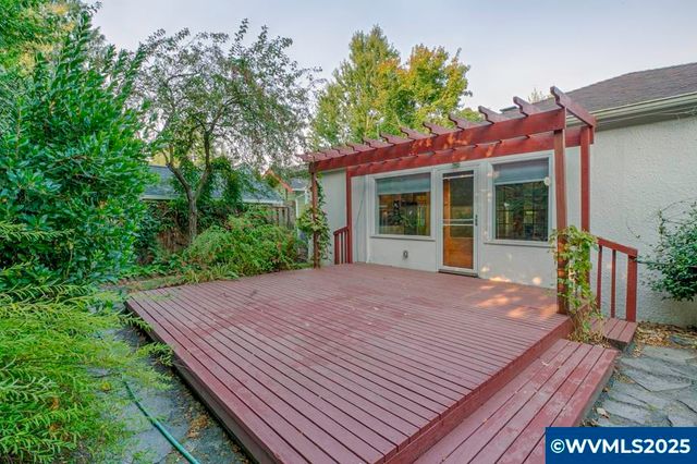 578 23rd St NE, Salem, OR 97301