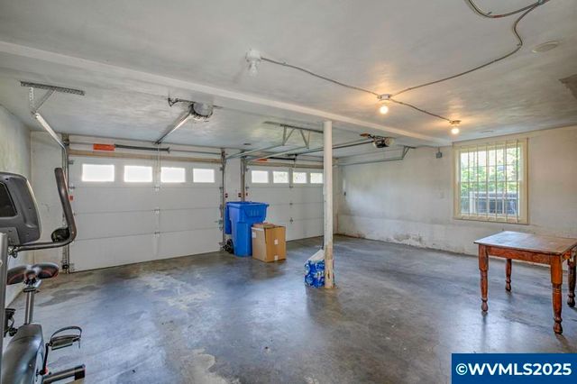 578 23rd St NE, Salem, OR 97301