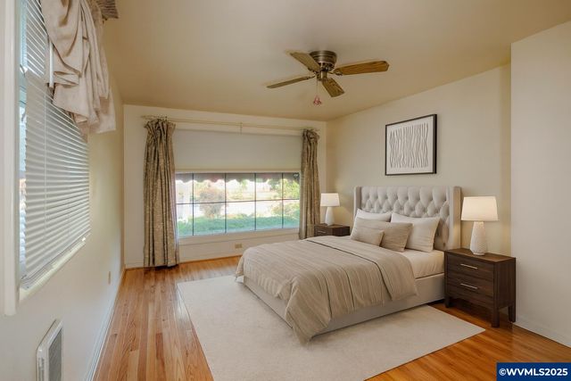 578 23rd St NE, Salem, OR 97301