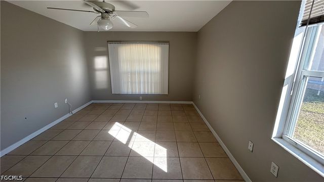 10738 Cocoatree CT, Lehigh Acres, FL 33936