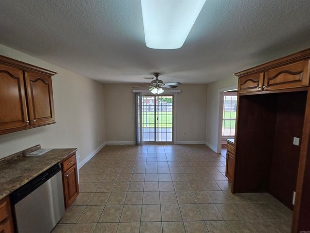 2903 Cambridge Drive, Paragould, AR 72450