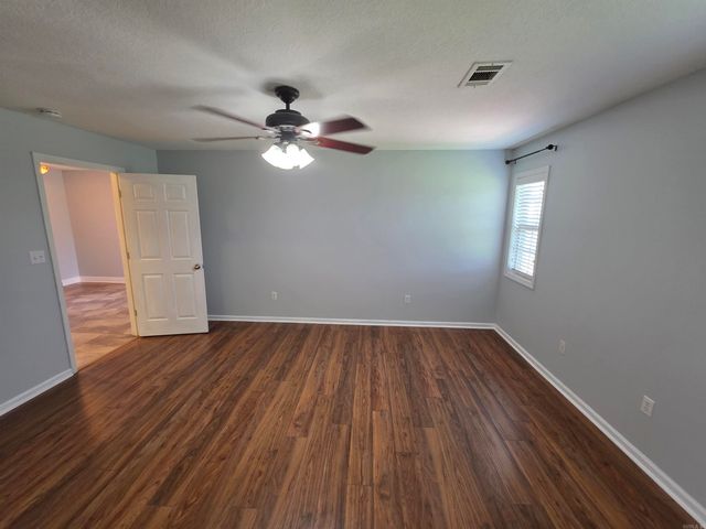 2903 Cambridge Drive, Paragould, AR 72450