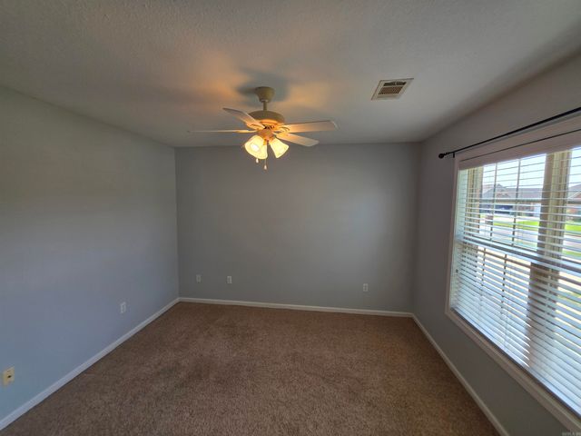 2903 Cambridge Drive, Paragould, AR 72450