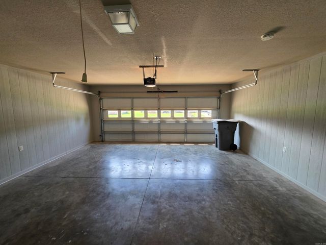 2903 Cambridge Drive, Paragould, AR 72450