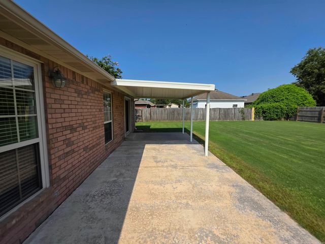 2903 Cambridge Drive, Paragould, AR 72450
