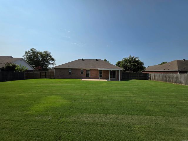 2903 Cambridge Drive, Paragould, AR 72450