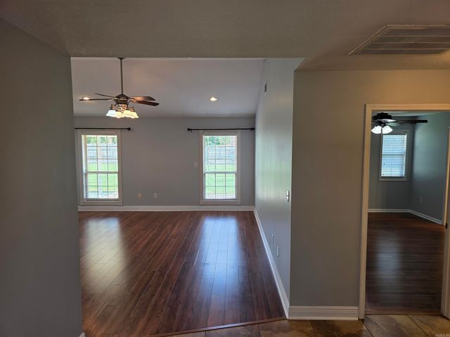 2903 Cambridge Drive, Paragould, AR 72450