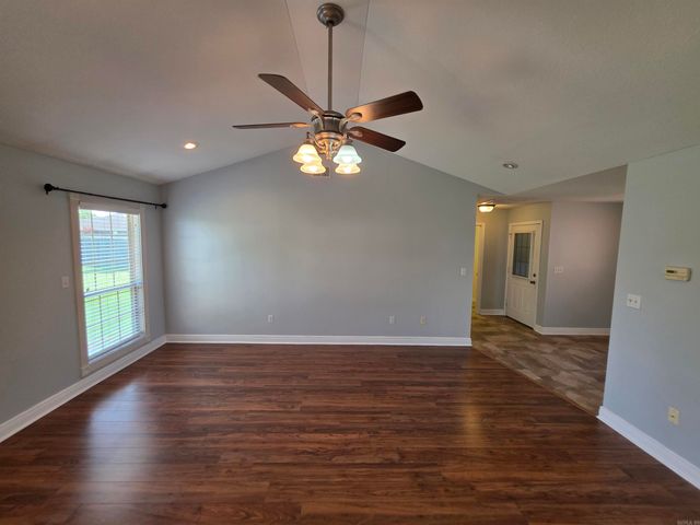 2903 Cambridge Drive, Paragould, AR 72450
