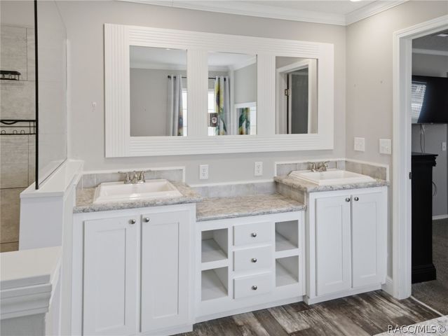 9900 W Pinespring Court, Crystal River, FL 34428