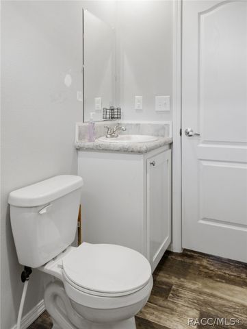 9900 W Pinespring Court, Crystal River, FL 34428