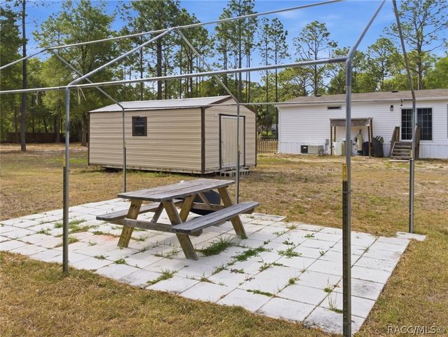 9900 W Pinespring Court, Crystal River, FL 34428