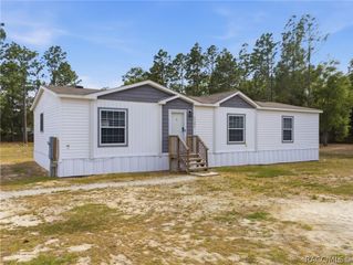 9900 W Pinespring Court, Crystal River, FL 34428