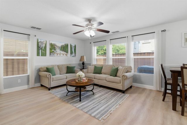 329 Emory Oak Pl, Lathrop, CA 95330