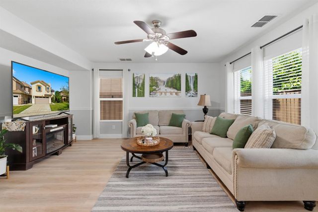 329 Emory Oak Pl, Lathrop, CA 95330