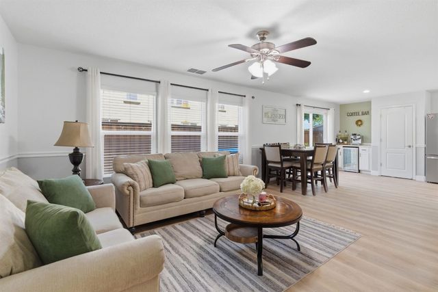 329 Emory Oak Pl, Lathrop, CA 95330