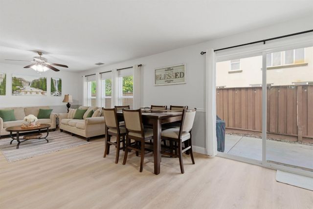 329 Emory Oak Pl, Lathrop, CA 95330