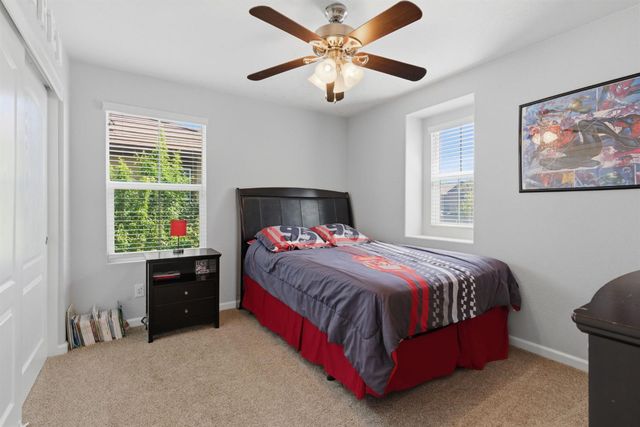 329 Emory Oak Pl, Lathrop, CA 95330