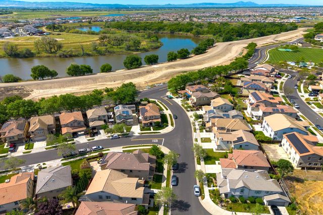 329 Emory Oak Pl, Lathrop, CA 95330