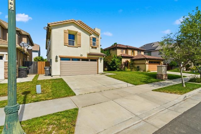 329 Emory Oak Pl, Lathrop, CA 95330