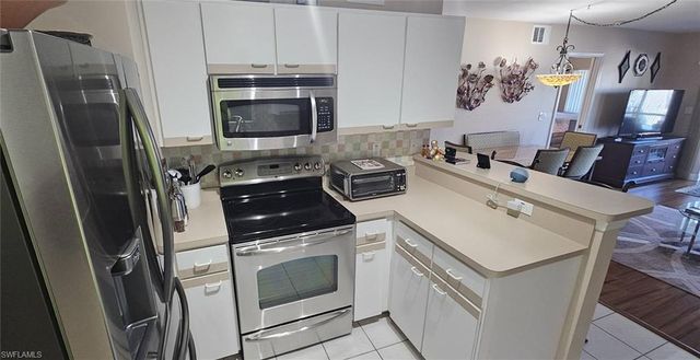 925 SW 47th TER # 101, Cape Coral, FL 33914