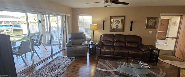 925 SW 47th TER # 101, Cape Coral, FL 33914