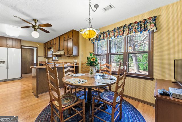 5215 Ashford Court SW, Lilburn, GA 30047