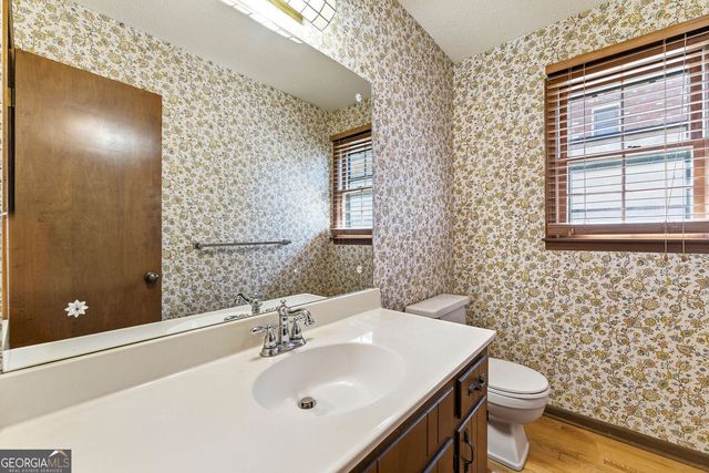 5215 Ashford Court SW, Lilburn, GA 30047