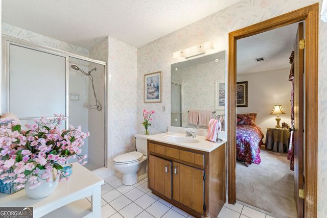 5215 Ashford Court SW, Lilburn, GA 30047