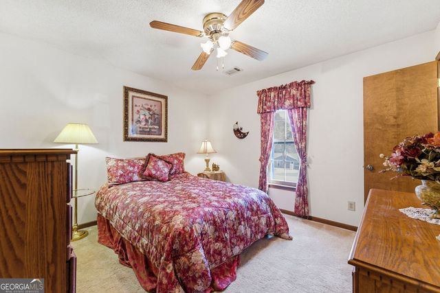 5215 Ashford Court SW, Lilburn, GA 30047