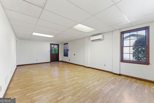 5215 Ashford Court SW, Lilburn, GA 30047