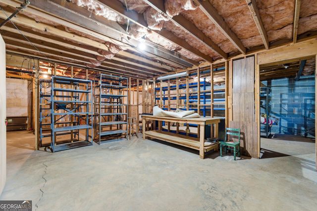 5215 Ashford Court SW, Lilburn, GA 30047