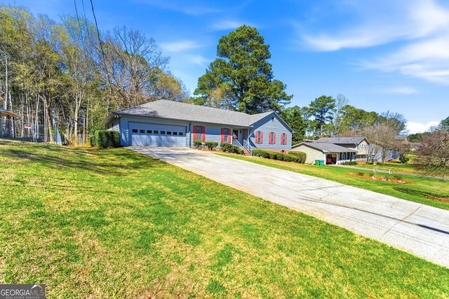 5215 Ashford Court SW, Lilburn, GA 30047