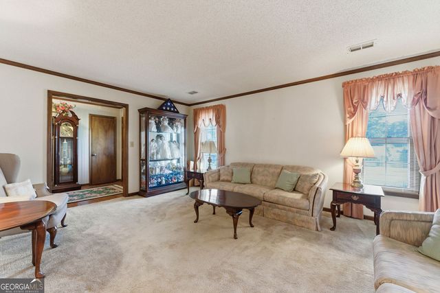 5215 Ashford Court SW, Lilburn, GA 30047