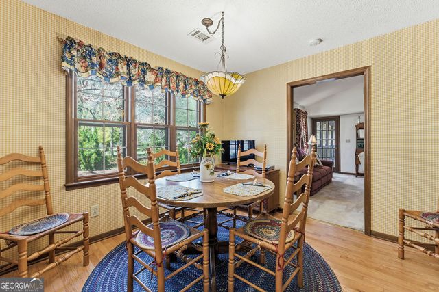 5215 Ashford Court SW, Lilburn, GA 30047