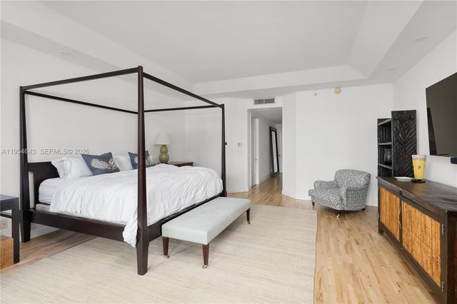 20165 NE 39th Pl 303 & 204, Aventura, FL 33180