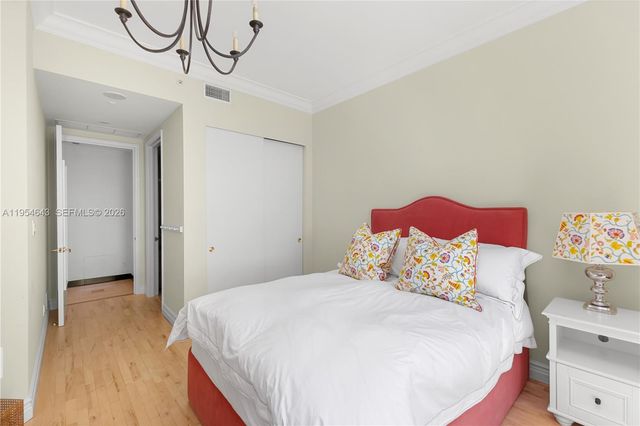 20165 NE 39th Pl 303 & 204, Aventura, FL 33180