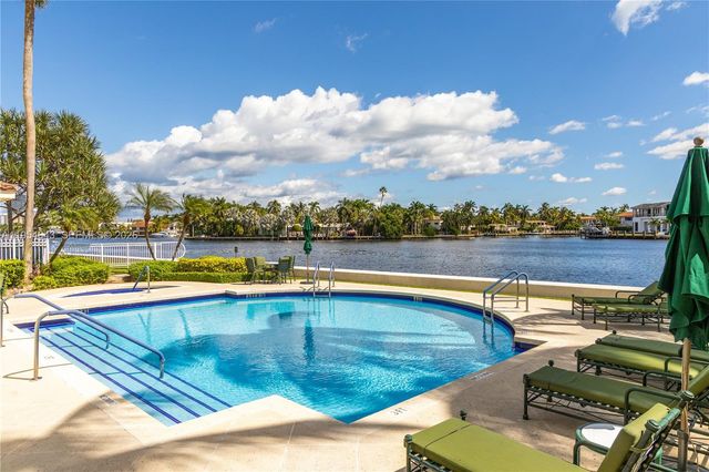 20165 NE 39th Pl 303 & 204, Aventura, FL 33180