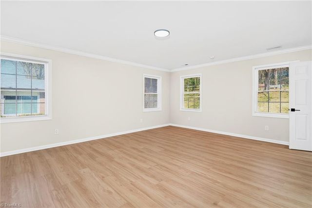 1256 Cloister Drive, Winston-salem, NC 27127