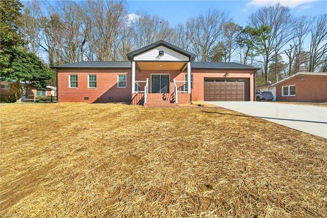 1256 Cloister Drive, Winston-salem, NC 27127