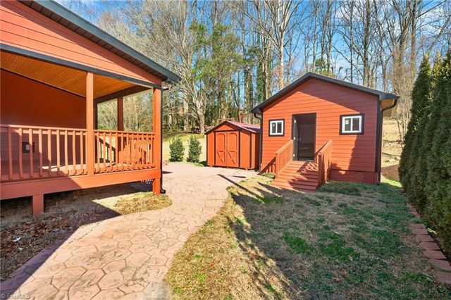 1256 Cloister Drive, Winston-salem, NC 27127