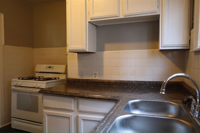 3825 Waverly Street, Detroit, MI 48238