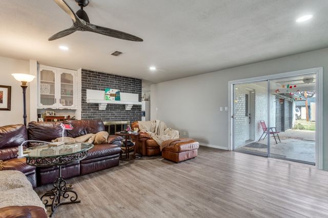 2608 W Southlake Boulevard, Southlake, TX 76092