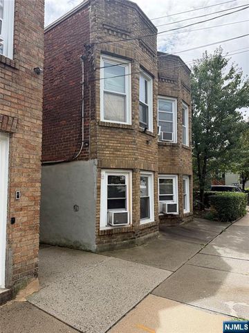 60 Naples Avenue, Belleville, NJ 07109