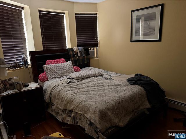 60 Naples Avenue, Belleville, NJ 07109