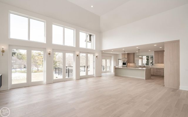 4585 Kiftsgate Bend, Bloomfield Twp, MI 48302