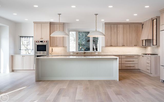 4585 Kiftsgate Bend, Bloomfield Twp, MI 48302