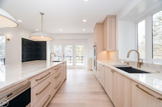 4585 Kiftsgate Bend, Bloomfield Twp, MI 48302