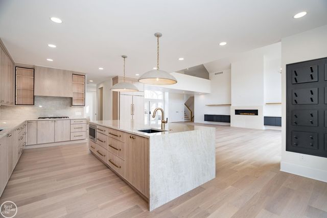 4585 Kiftsgate Bend, Bloomfield Twp, MI 48302