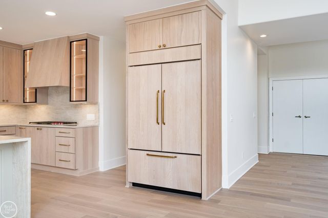 4585 Kiftsgate Bend, Bloomfield Twp, MI 48302